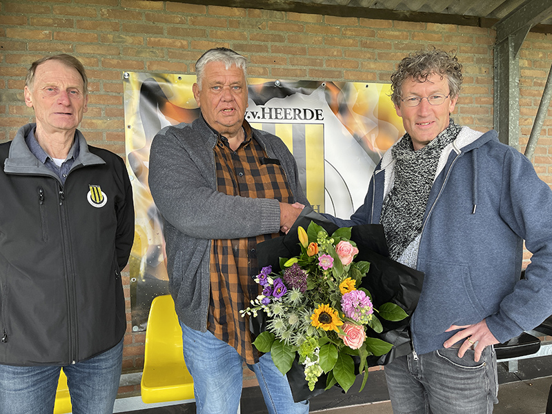 V.l.n.r. Jan van Essen, Bert Rozendal en apotheker Ruud Timmerman.
